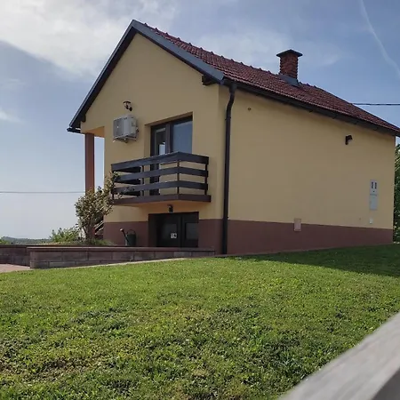 Сasa de vacaciones Pocitniska Hisa Pavlek *
