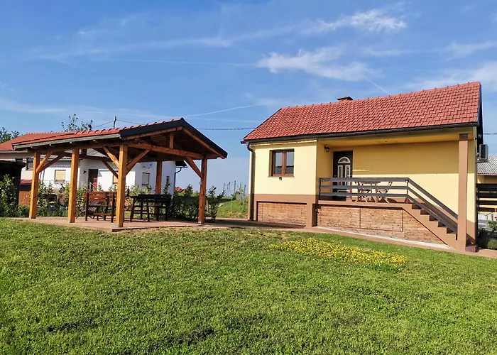 펜션 Pocitniska Hisa Pavlek Ivanjkovci